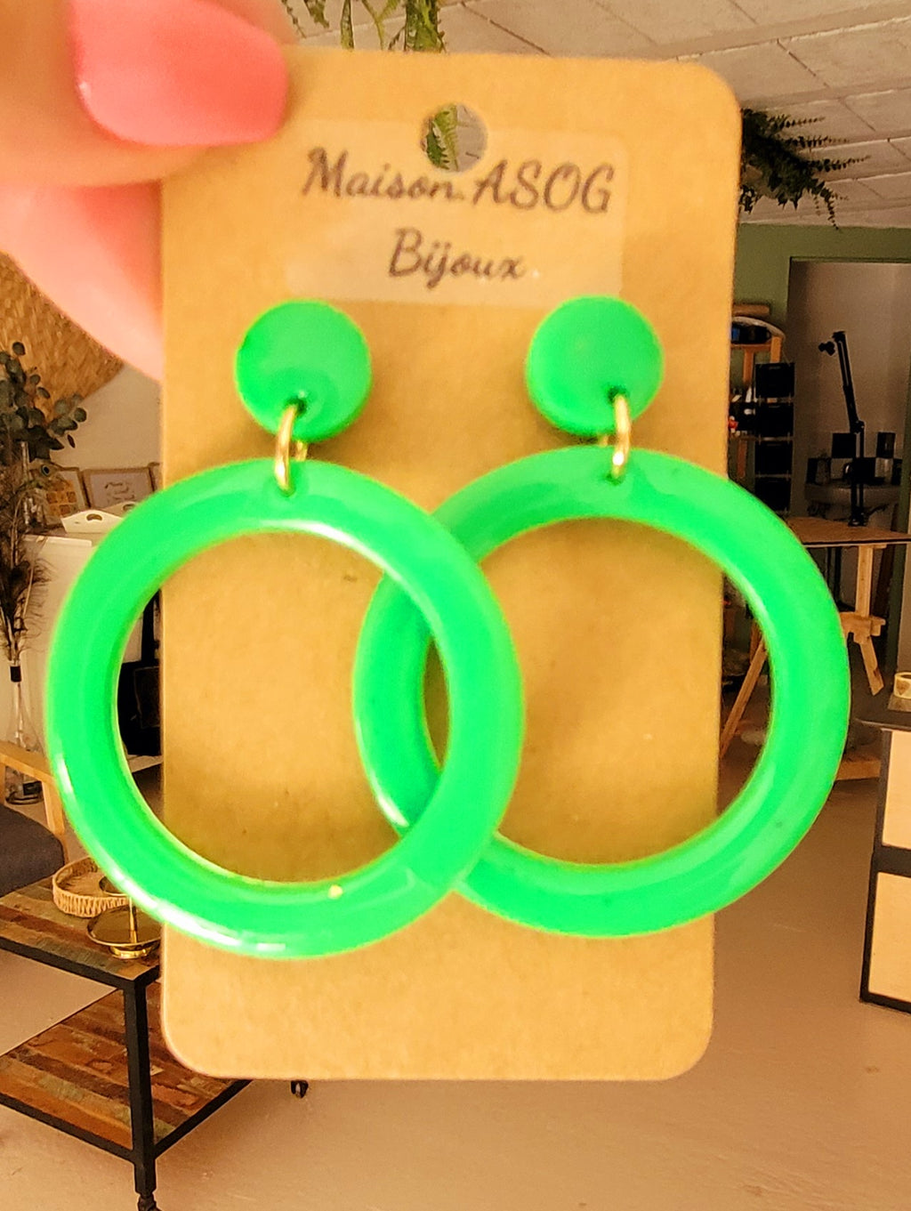 Boucles d'oreilles Jeanne pastille et créole vert flashy