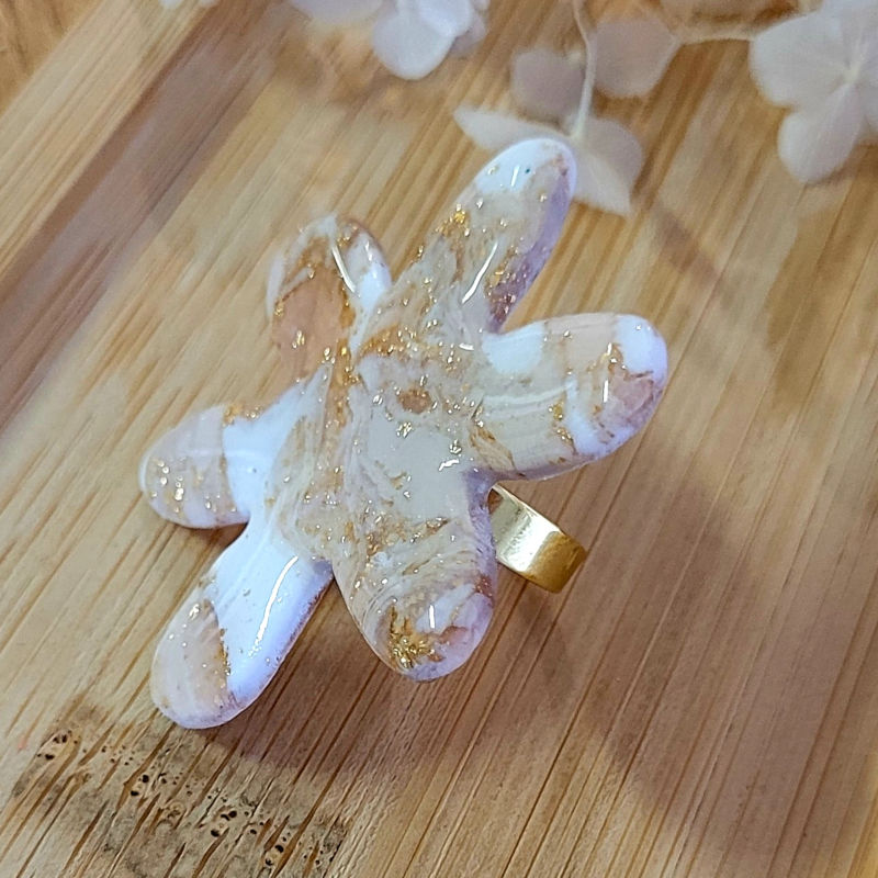 Bague réglable Flora marbré blanc beige et doré