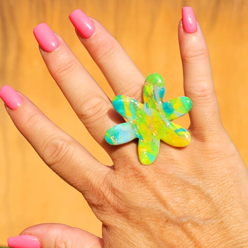 Bague réglable Flora marbré bleu jaune vert et doré