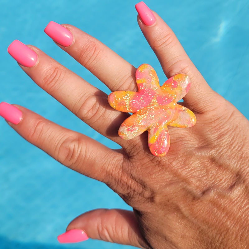 Bague réglable Flora marbré rose orange jaune beige et doré
