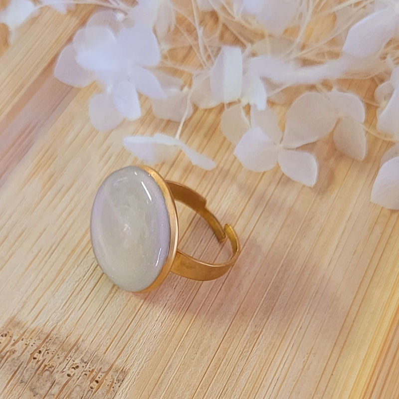 Bague réglable ronde nude nacré pailleté