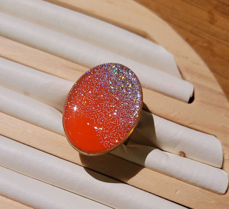 Bague support doré réglable ovale orange paillette gris holographique
