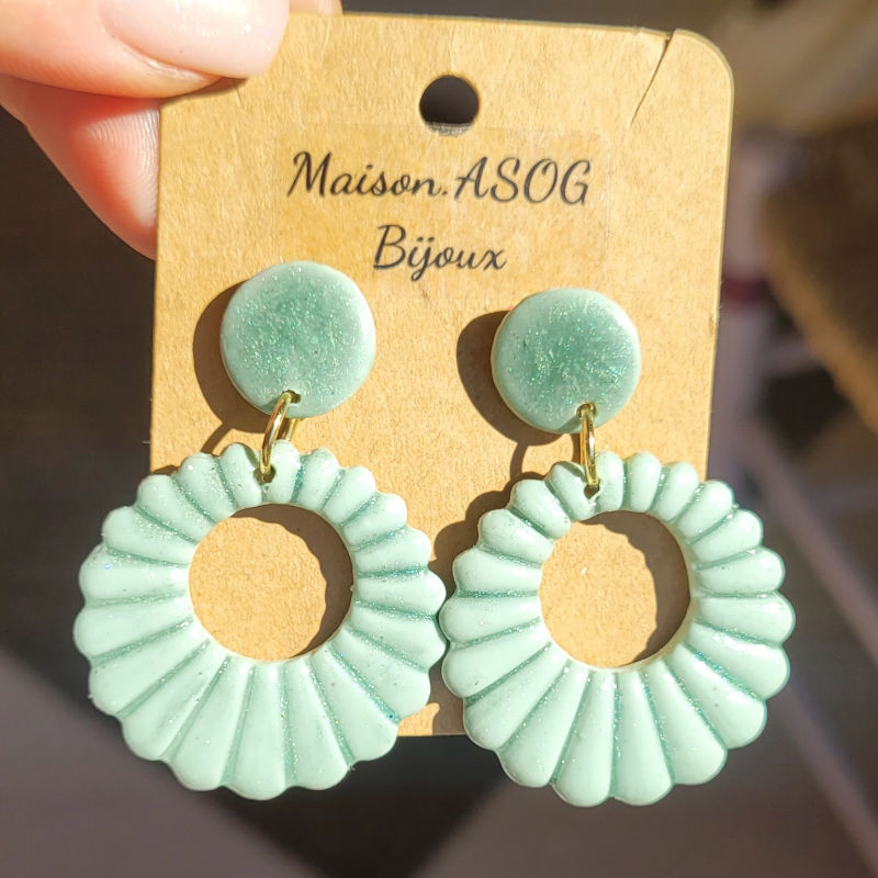 Boucles d'oreilles Camille vert sauge irisé