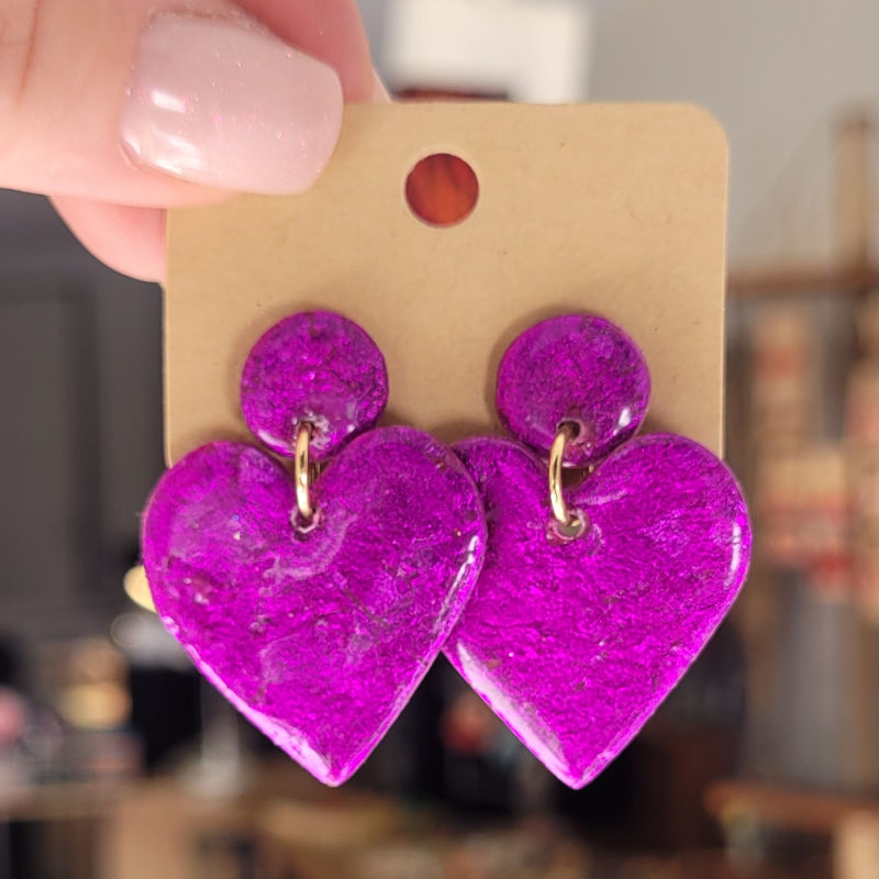 Boucles d'oreilles Cathie coeur violine métallisé