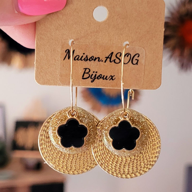Boucles d'oreilles Charlie créole fine dorée pastille paillette dorée et fleur acier noir