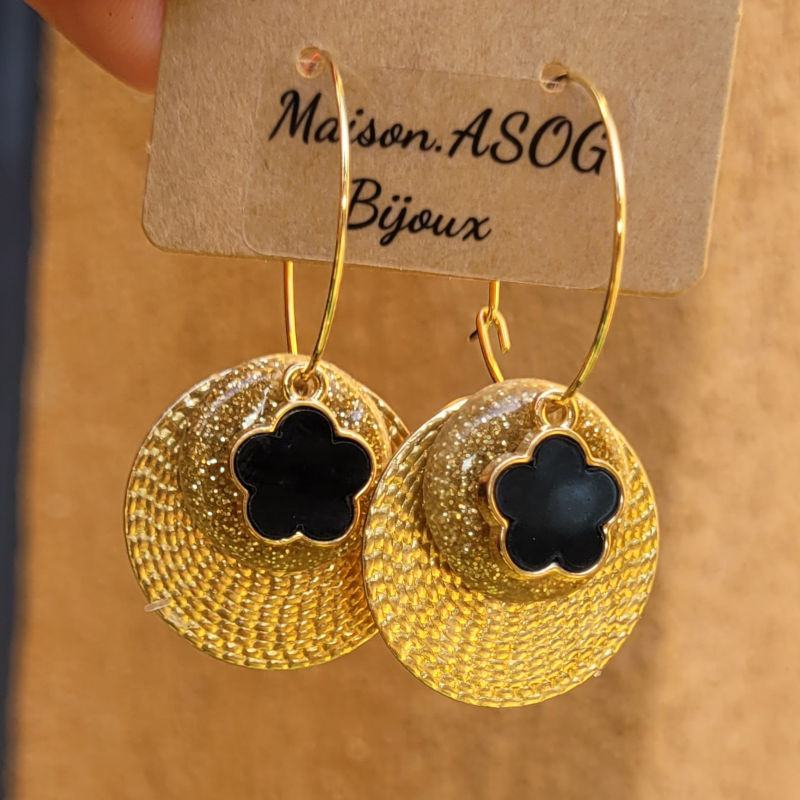 Boucles d'oreilles Charlie créole fine dorée pastille paillette dorée et fleur acier noir