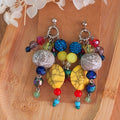 Boucles d'oreilles clou argenté et cascade de perles multicolore