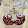 Boucles d'oreille pastille ovale et pampille croissant léopard caramel rouge