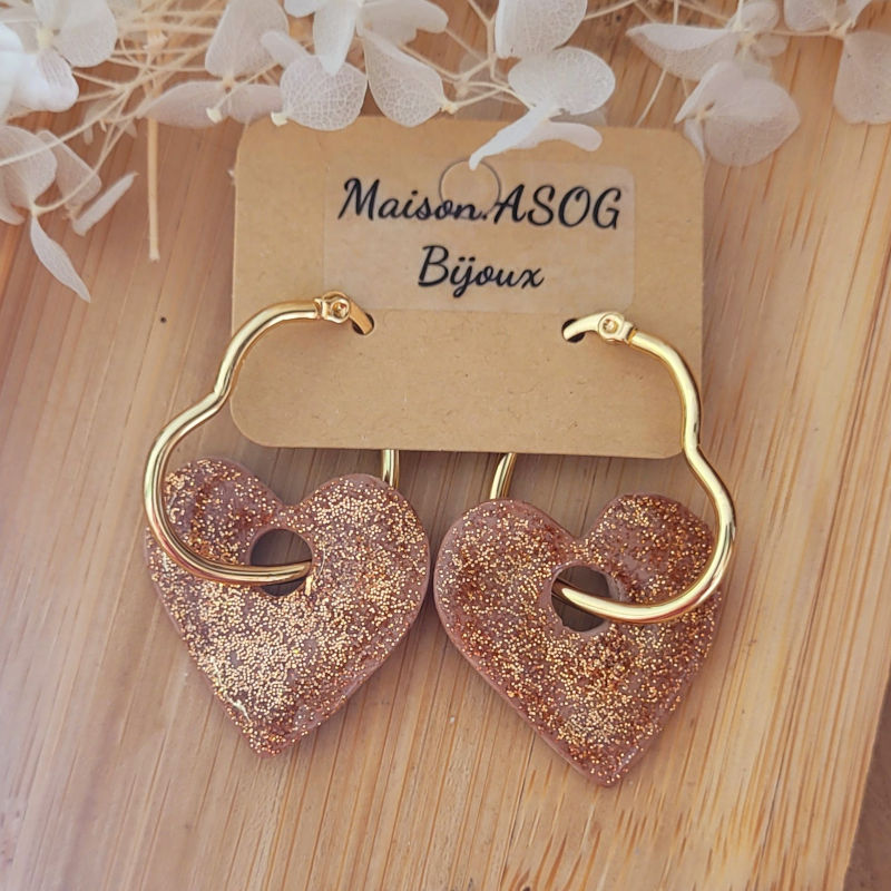 Boucles d'oreilles créole coeur dorée et pampille Coeur réversible beige rosé irisé et rosé cuivré pailleté