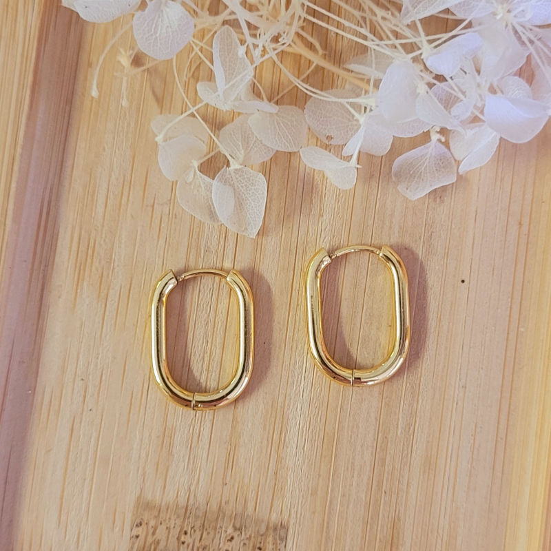 Boucles d'oreille créole dorée rectangulaire et pampille réversible Bora léopard beige rose doré et rose pailleté