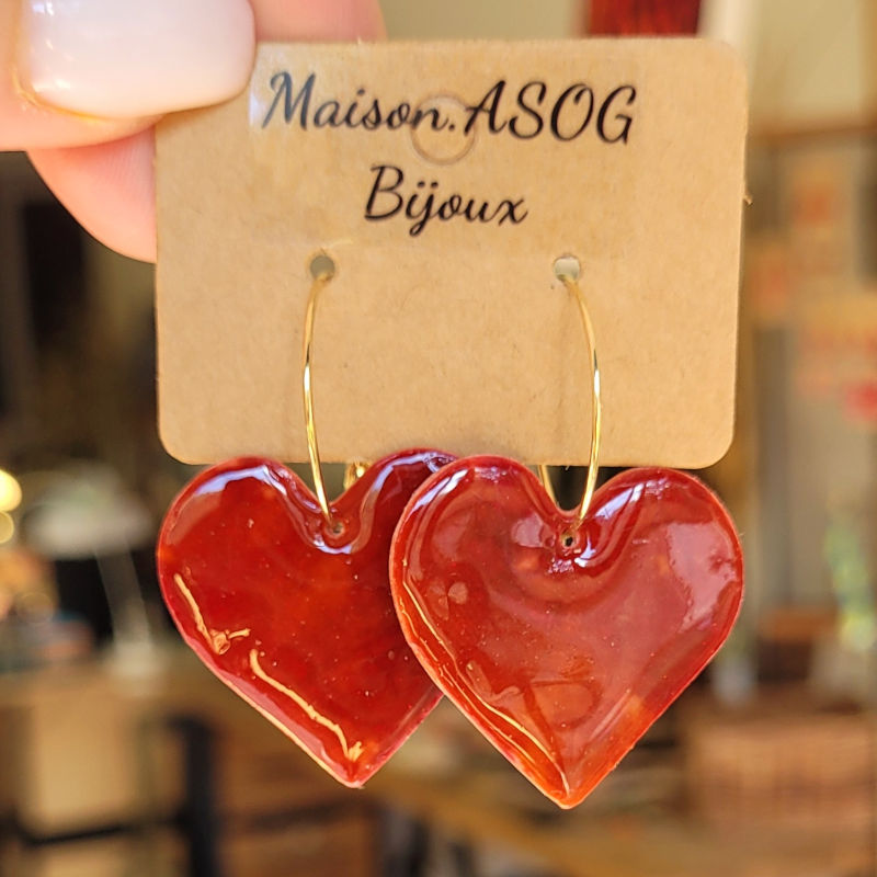 Boucles d'oreille Créole fine dorée pampille Coeur effet tortoise marron rouge brique