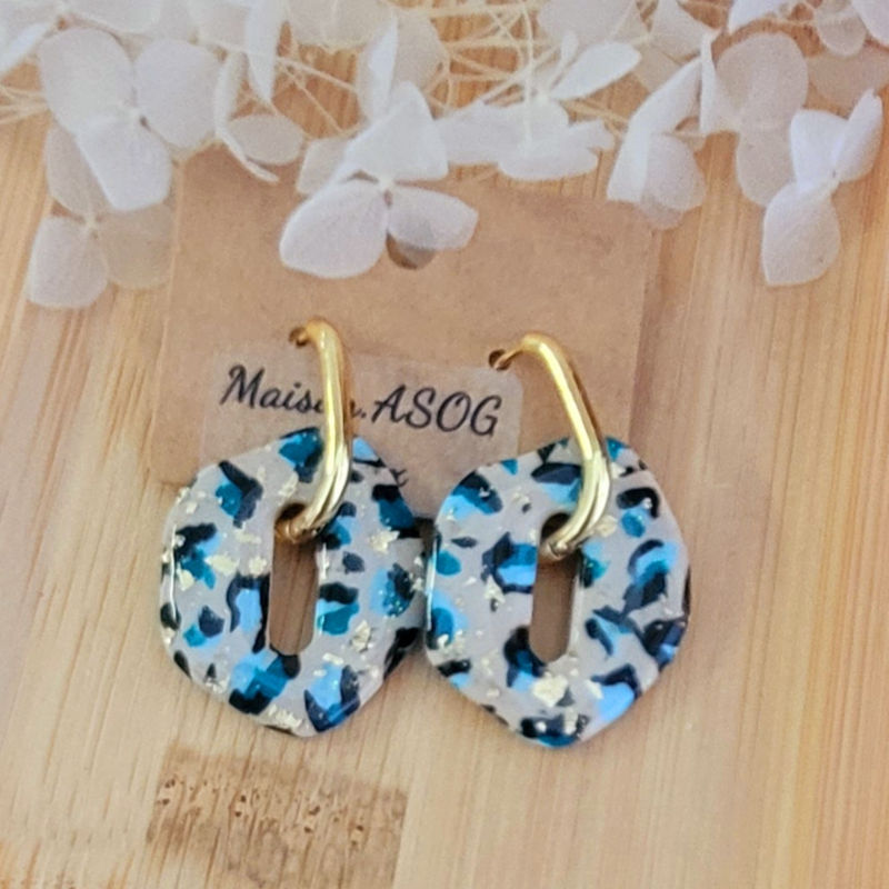 Boucles d'oreilles Créole dorée et pampille Bora réversible léopard bleu azur doré et paillette