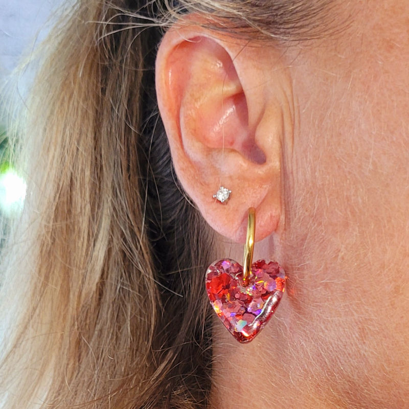 Boucles d'oreille créole dorée et pampille Coeur paillette holographique vieux rose
