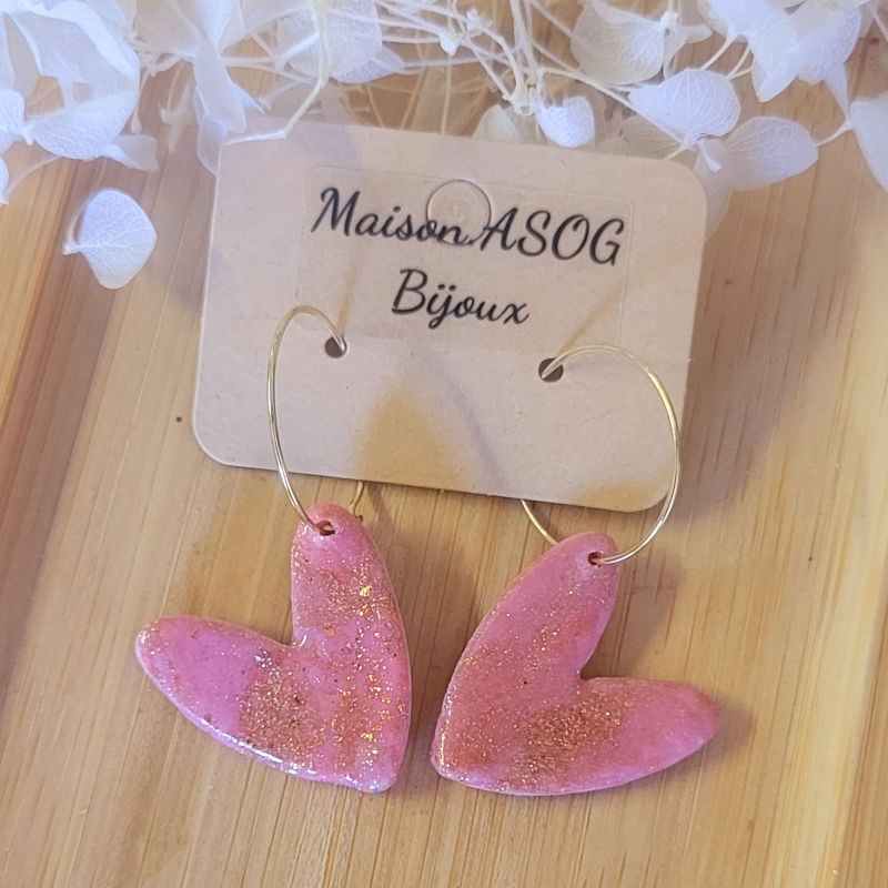 Boucle d'oreille créole dorée Love marbré rose pailleté rosé cuivré