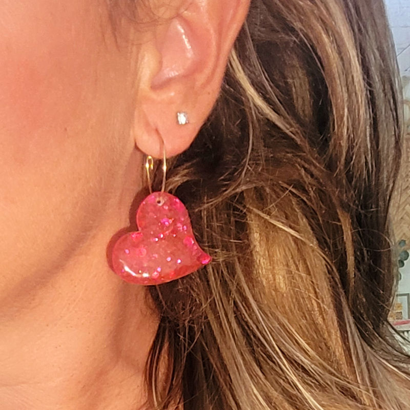 Boucle d'oreille créole dorée Anna rose fushia pailleté