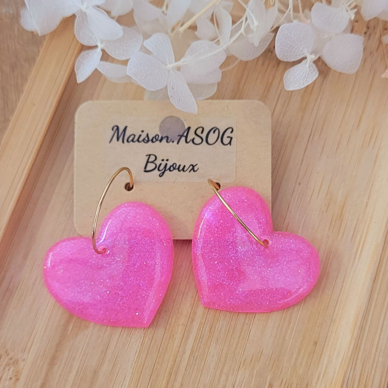 Boucle d'oreille créole dorée Coeur rose bonbon pailleté
