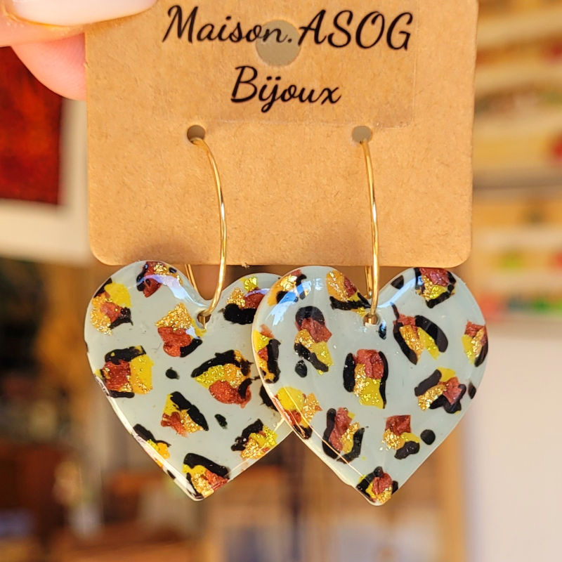 Boucles d'oreille Créole fine dorée pampille Coeur Léopard vert sauge vert anis caramel et doré