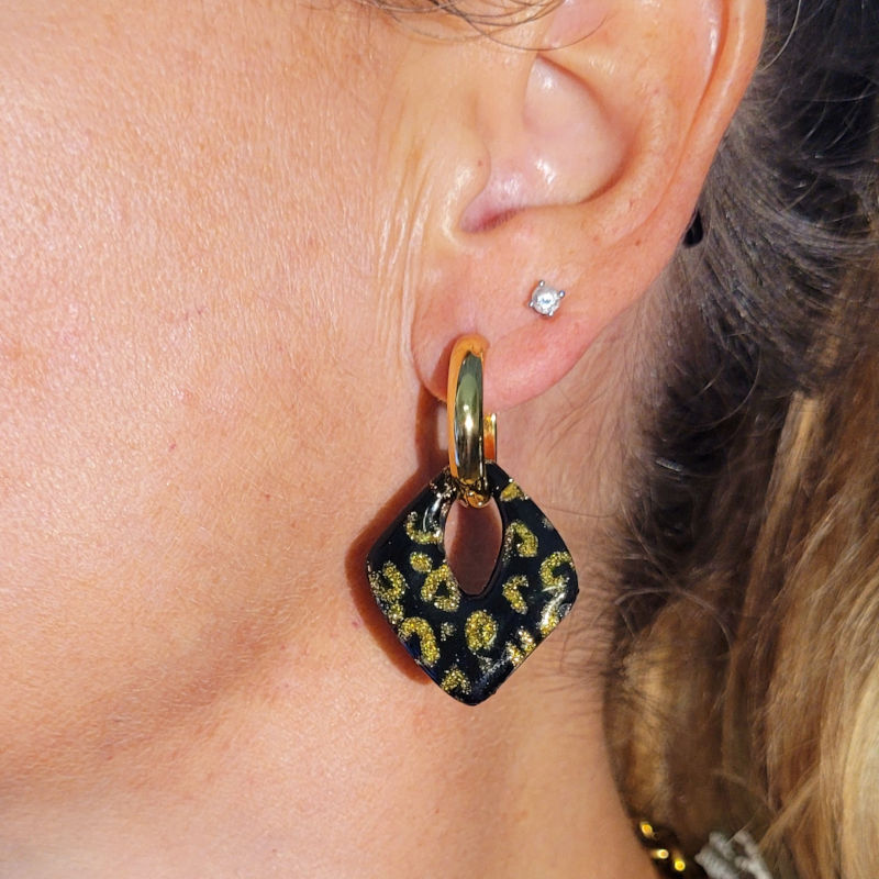 Boucles d'oreille Créole dorée pampille Julie léopard noir et doré