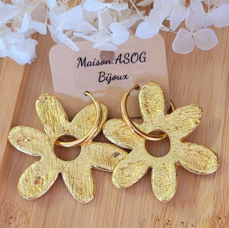 Boucles d'oreilles créole dorée et pampille Flora dorée