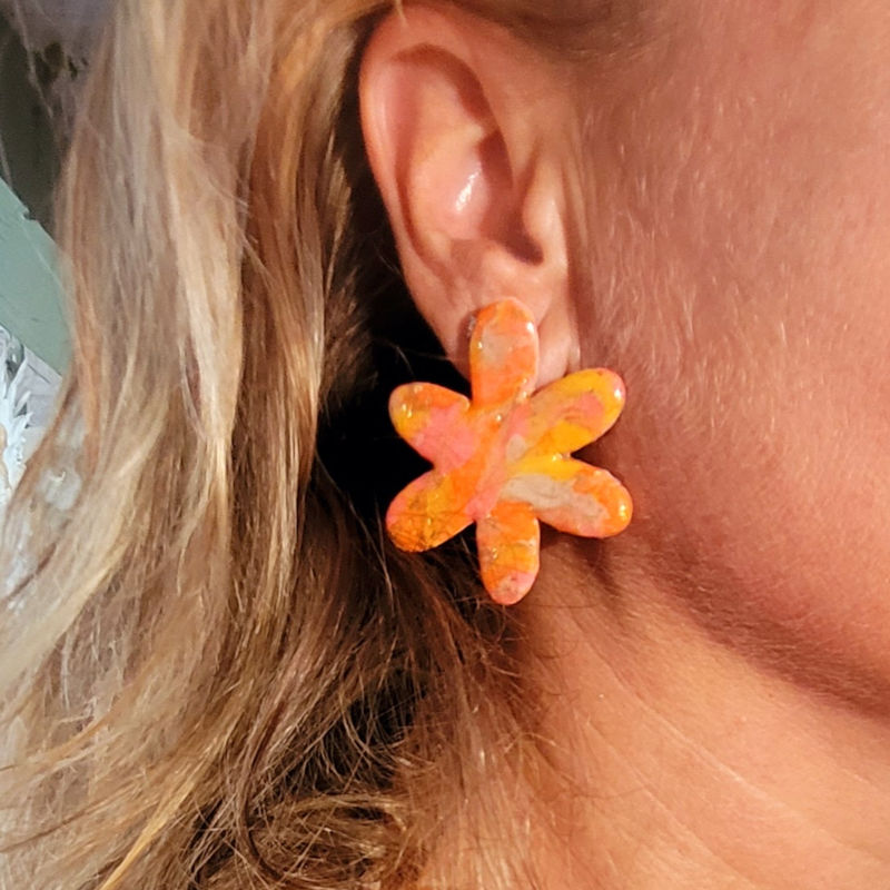 Boucles d'oreilles Flora marbré rose orange jaune beige et doré