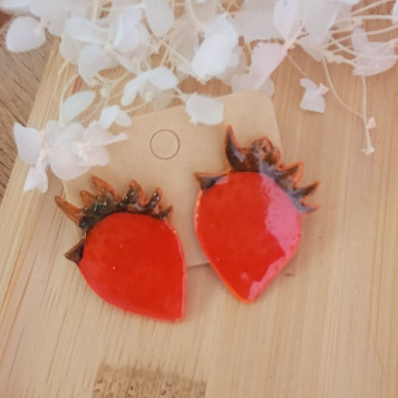 Boucle d'oreilles petite Fraise