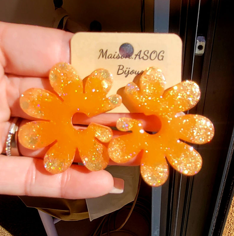 Boucles d'oreilles Giulia Orange paillette dorée holographique