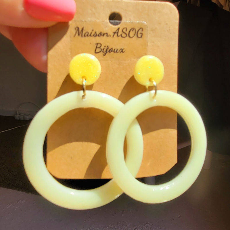 Boucles d'oreilles Jeanne pastille jaune pailleté et créole jaune pastel