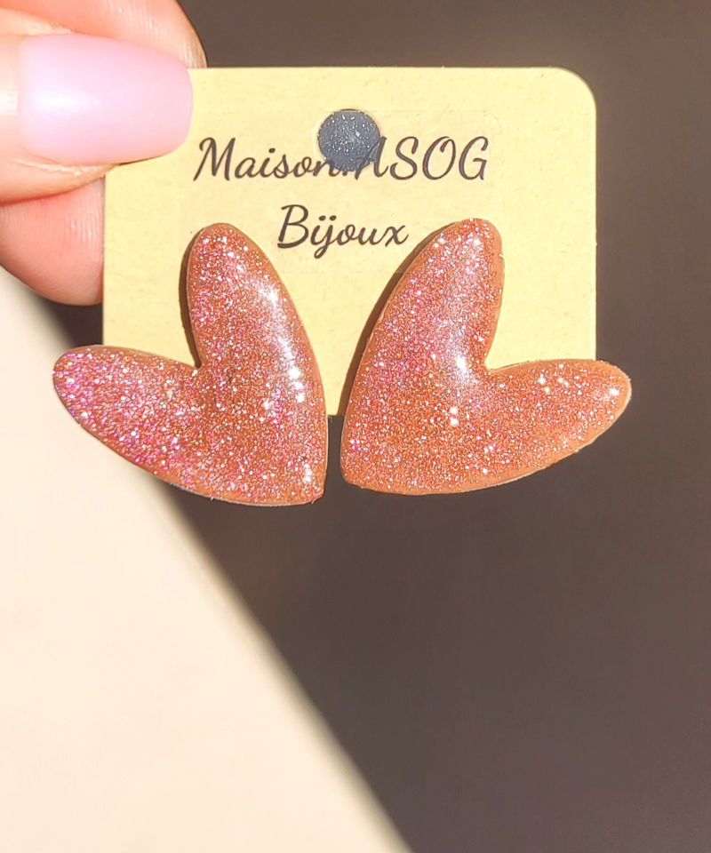 Boucles d'oreille Love vieux rose pailleté