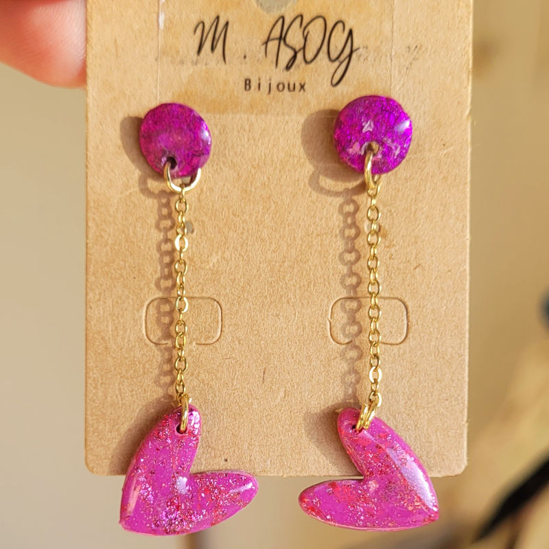 Boucles d'oreille Love pendante avec chaîne doré rose fushia pailleté rosé cuivré