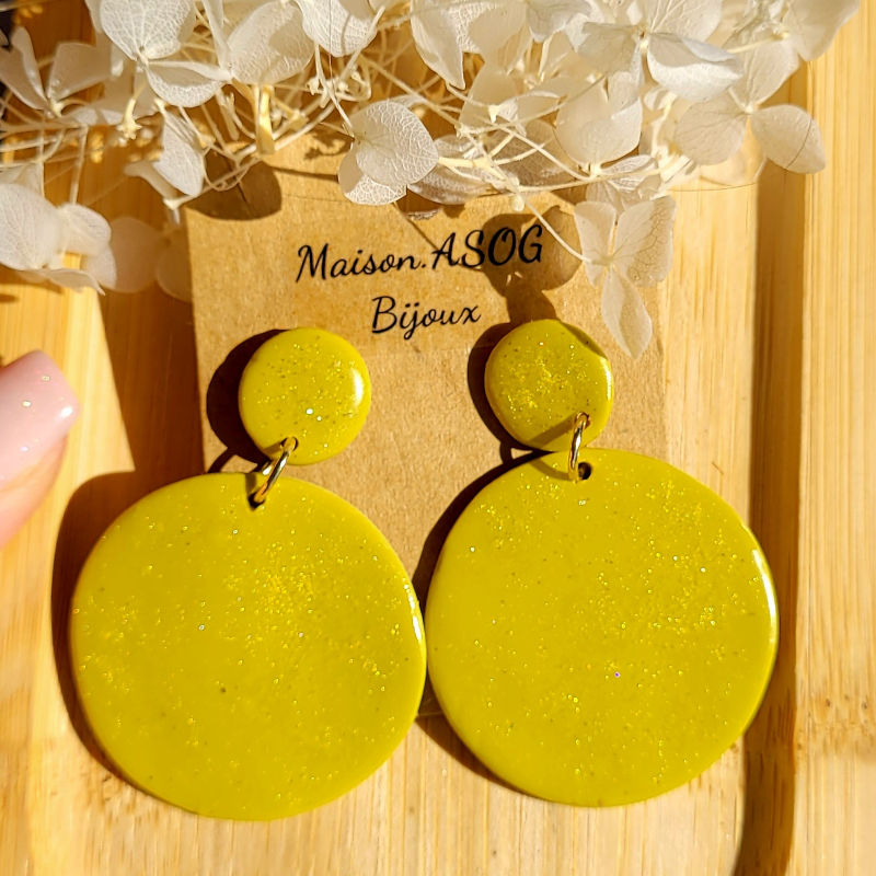 Boucle d'oreille Margot vert anis irisé