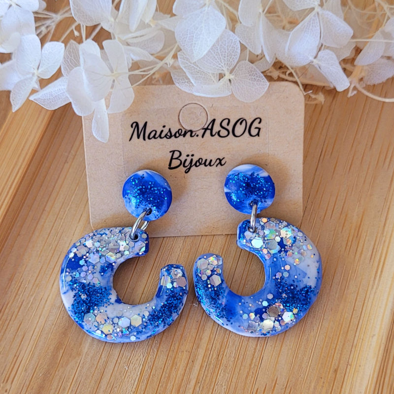 Boucles d'oreille mini Louna blanc bleu roi paillette bleu et grise holographique