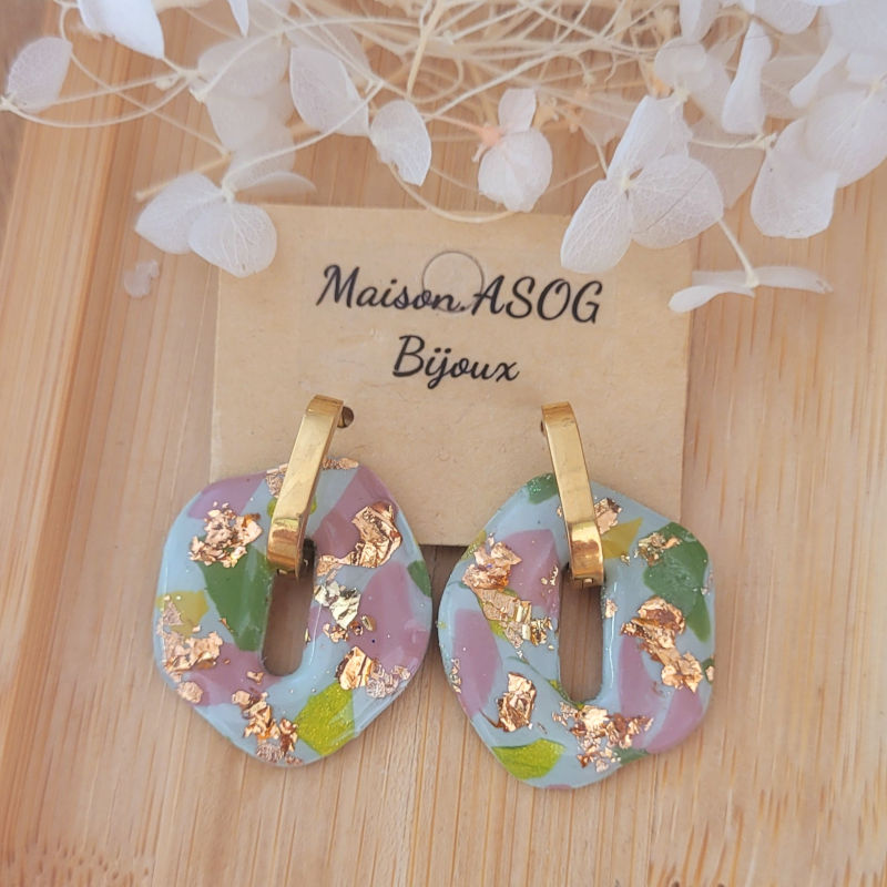 Boucles d'oreilles créole rectangulaire dorée et pampille Bora réversible marbré vert sauge anis rosé cuivré et pailleté vert sapin