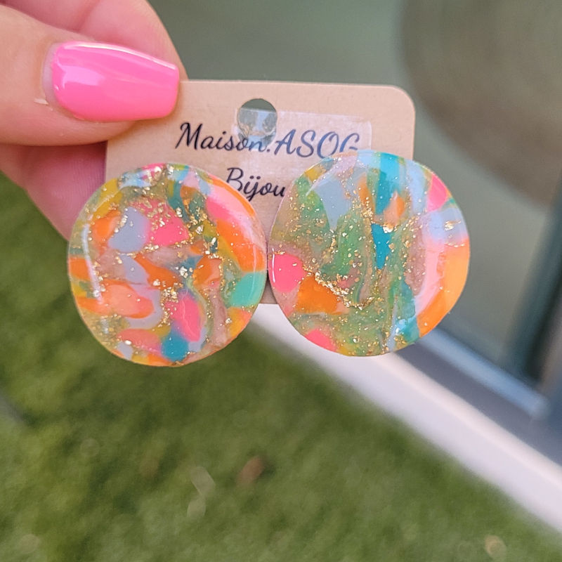 Boucles d'oreilles Romy marbrée orange rose vert bleu doré