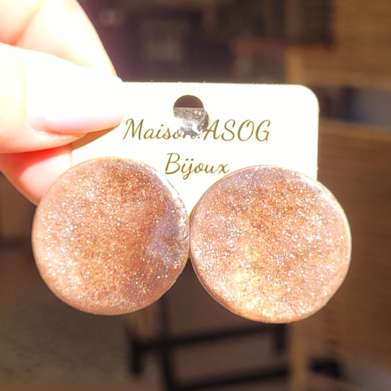 Boucles d'oreilles Romy marron glacé irisé