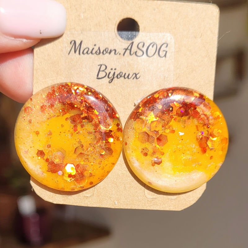 Boucles d'oreilles Romy orange clair nacré et paillette orange