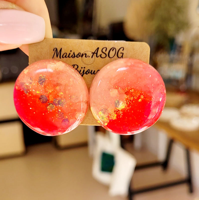 Boucles d'oreilles Romy rose bonbon et fluo et paillette dorée holographique
