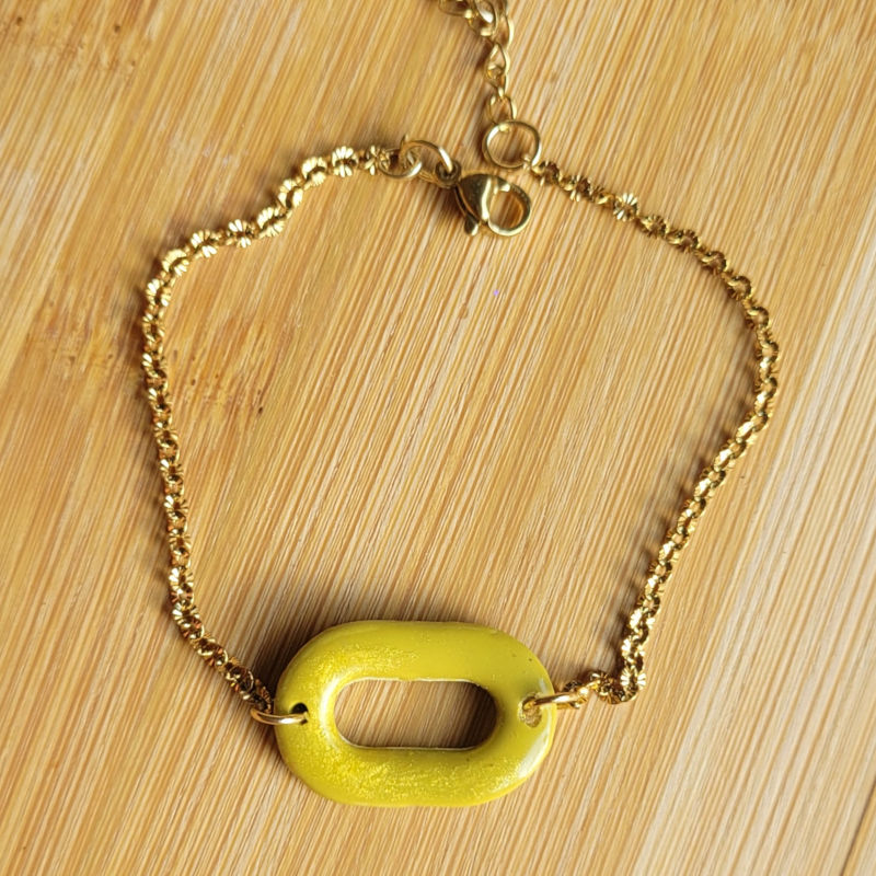 Bracelet chaîne texturée dorée Mia vert anis irisé