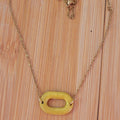 Collier chaîne dorée Mia vert anis irisé