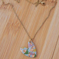 Collier Love chaine dorée vert sauge tachetée rose vert anis rosé cuivré