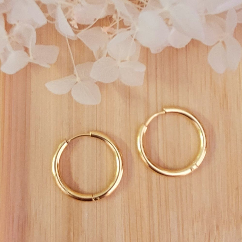 Boucles d'oreilles créole dorée et pampille Donut's à rayure blanc et vert pastel