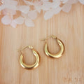 Boucles d'oreilles créole épaisse dorée et pampille Fleur striée vieux rose et doré