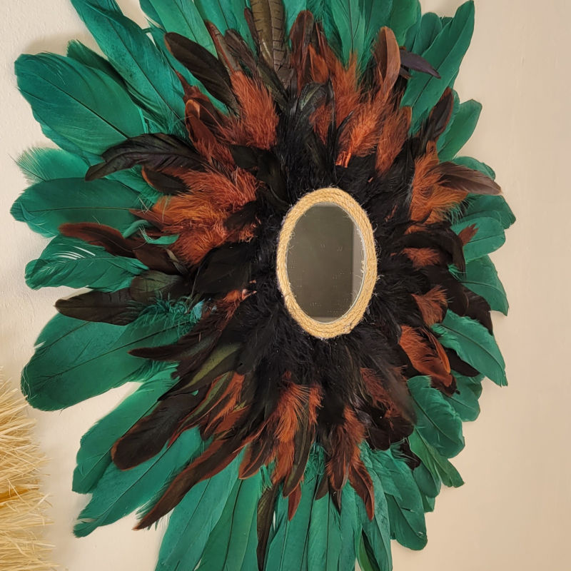 Jujuhat Emeraude avec miroir central en plume naturelle vert marron et noir