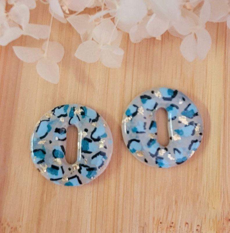 Boucles d'oreilles créole dorée et pampille Donut's réversible léopard bleu et paillette