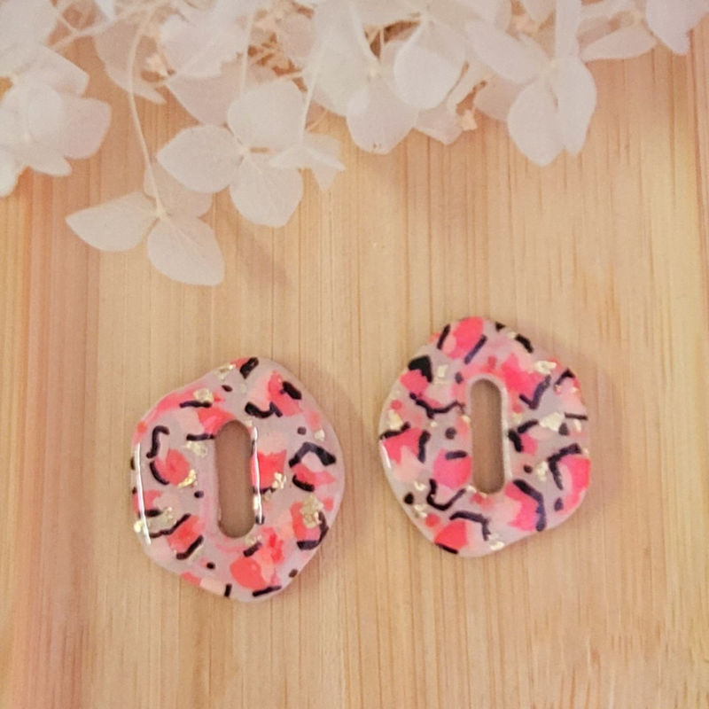 Boucles d'oreilles créole dorée et pampille Bora réversible léopard rose doré et paillette