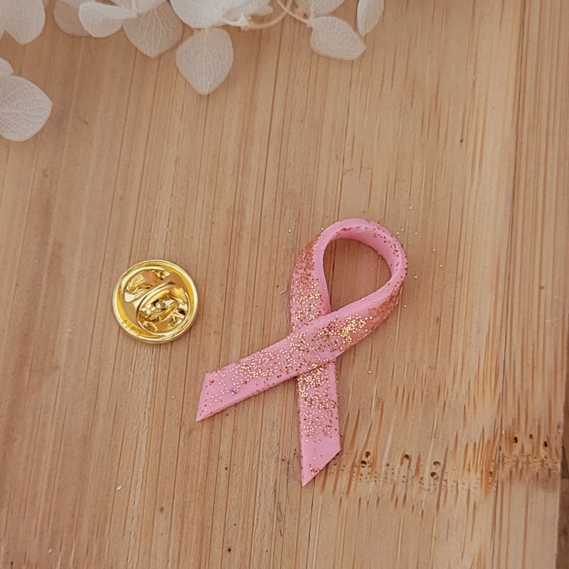 Pin's ruban rose pailleté rosé cuivré